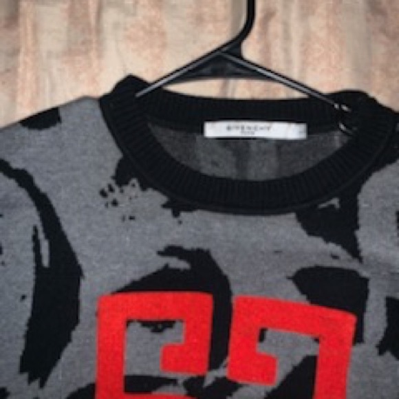 Sweater - Picture 2 of 6